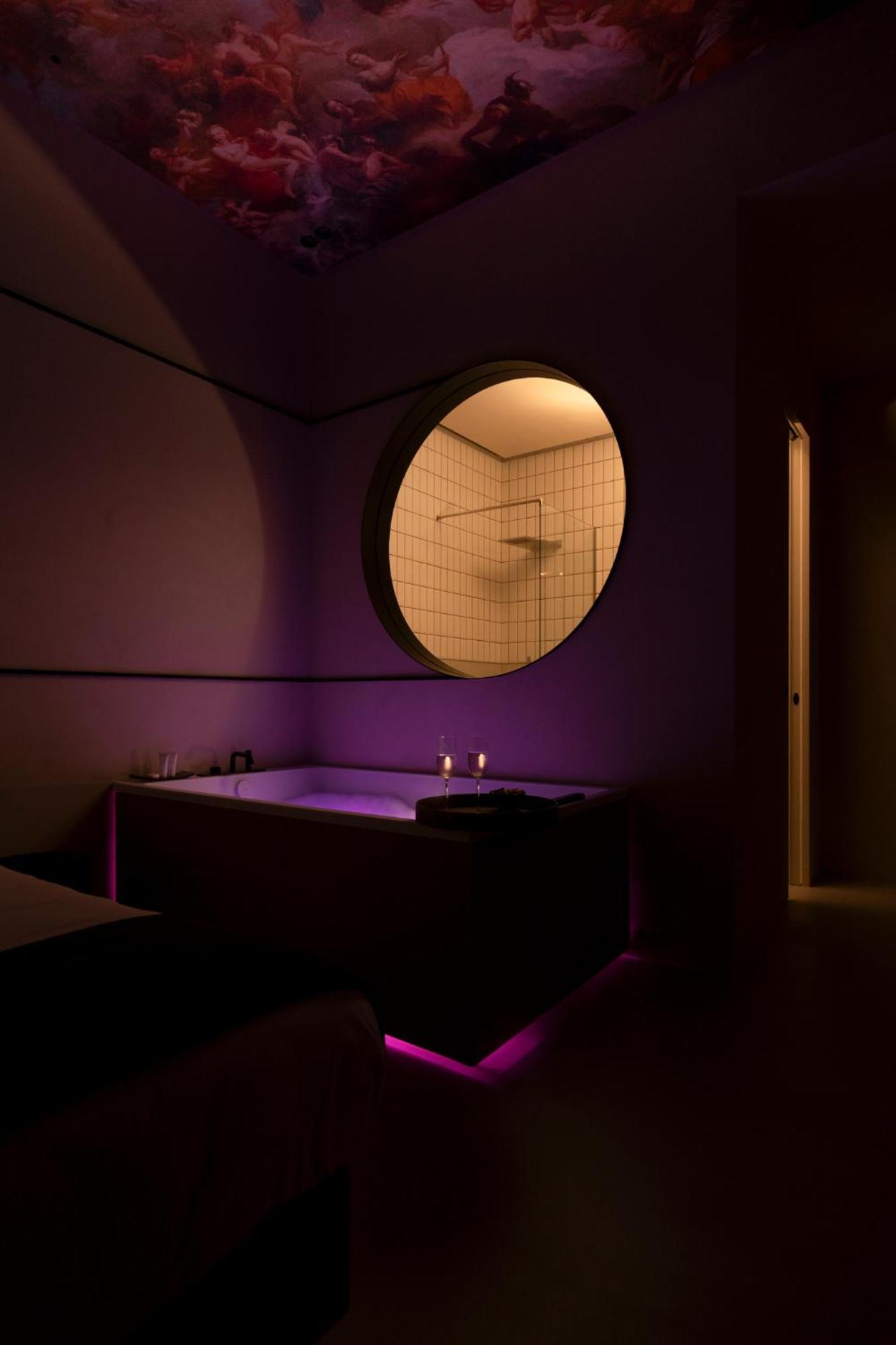 Demetra Luxury Suites Napoli Eksteriør bilde